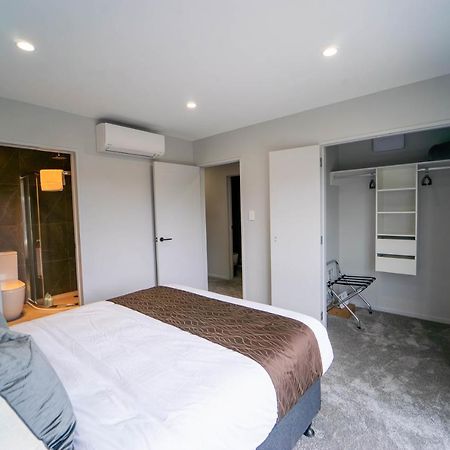 Вілла Modern Sunnyhills Town House Окленд Екстер'єр фото