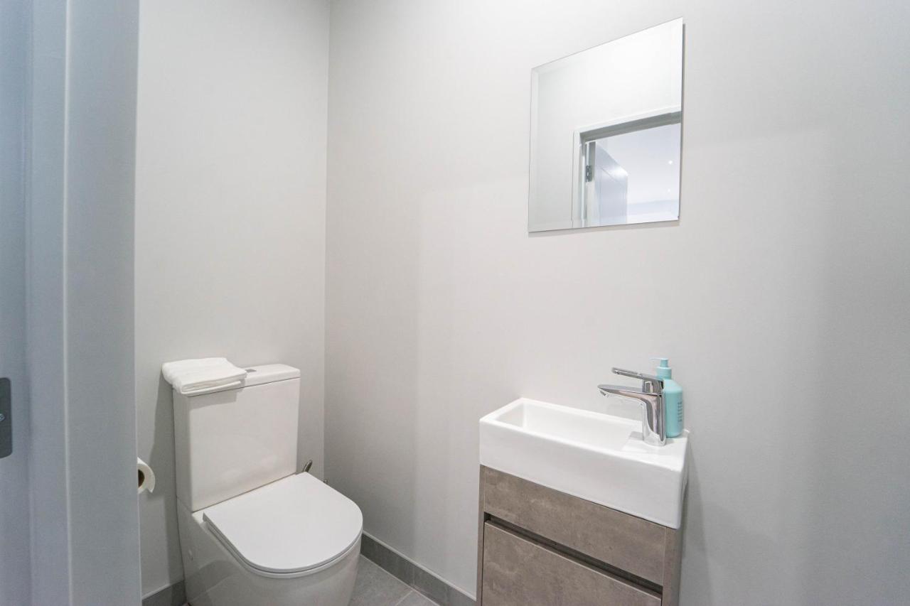 Вілла Modern Sunnyhills Town House Окленд Екстер'єр фото